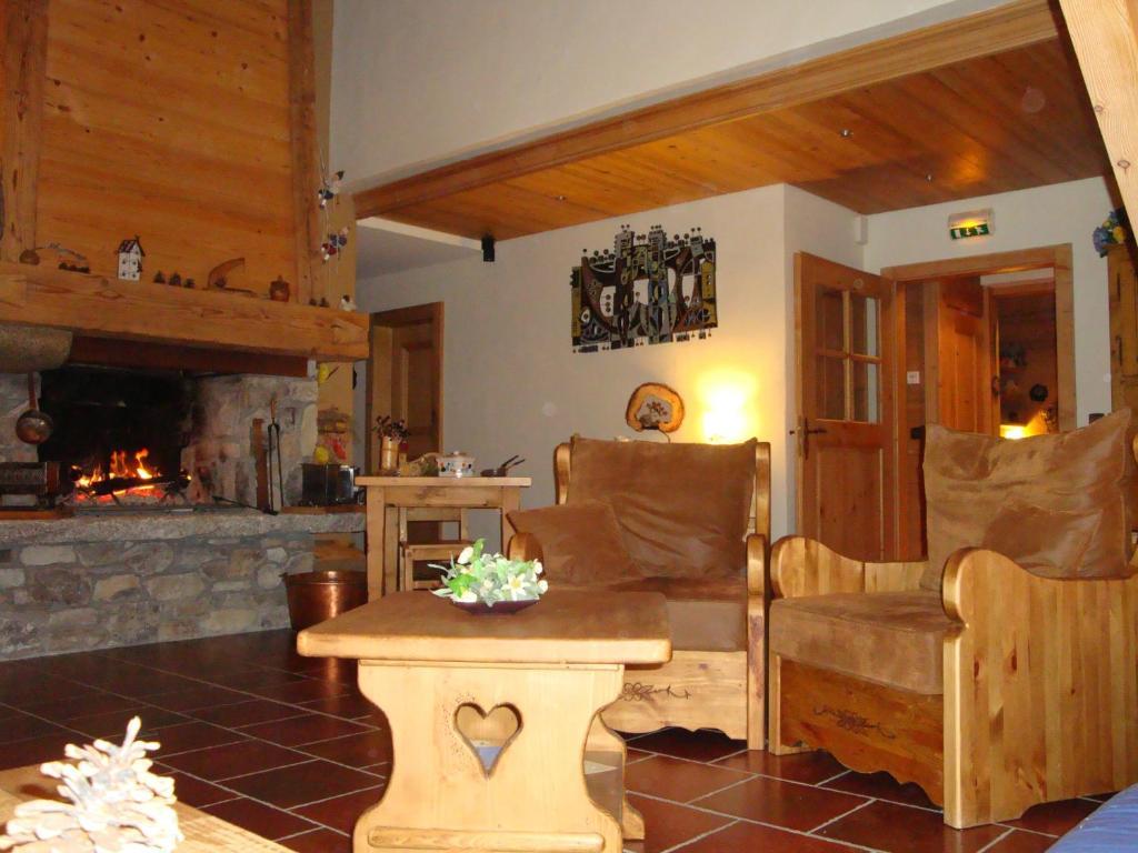 La Joubarbe Au Balcon Du Mont-Blanc Villa Sallanches Bagian luar foto